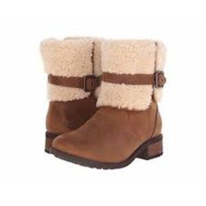 UGG Blayre boots